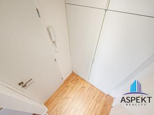 Pronájem bytu 1+kk, Praha - Vokovice, Evropská, 24 m2