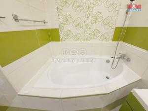 Prodej bytu 3+1, Karviná - Mizerov, Na Kopci, 56 m2