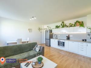 Prodej bytu 2+kk, Olomouc, Okružní, 53 m2