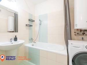 Prodej bytu 2+kk, Olomouc, Okružní, 53 m2