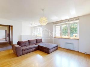 Prodej bytu 3+1, Kadaň, Poštovní, 89 m2