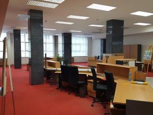 Pronájem kanceláře, Znojmo, náměstí Svobody, 280 m2