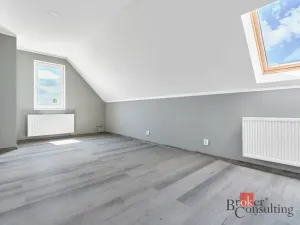 Prodej rodinného domu, Smolné Pece, 202 m2