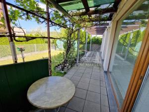Pronájem rodinného domu, Praha - Březiněves, K Březiněvsi, 75 m2