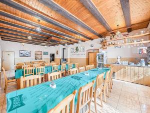 Prodej ubytování, Zálezly, 900 m2