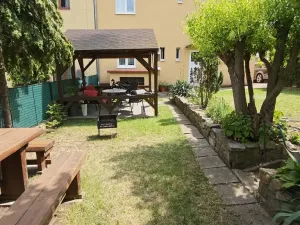 Prodej ubytování, Praha, Pod Sychrovem II, 255 m2