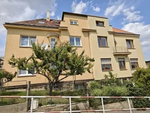 Prodej ubytování, Praha, Pod Sychrovem II, 255 m2