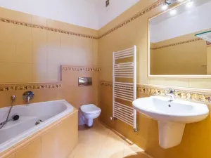 Prodej bytu 4+kk, Praha - Dolní Měcholupy, Za kovárnou, 215 m2