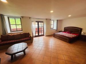 Pronájem bytu 1+kk, Lovosice, Terezínská, 51 m2