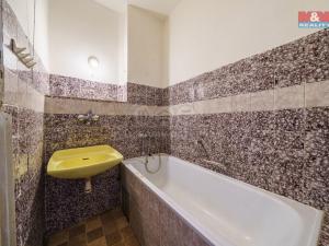 Prodej bytu 2+1, Karlovy Vary, Vítězná, 56 m2
