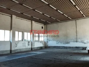 Pronájem výrobních prostor, Neurazy, 273 m2