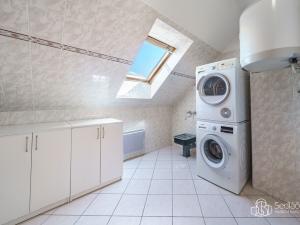 Prodej bytu 3+1, Karlovy Vary - Tašovice, 132 m2