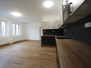 Pronájem kanceláře, Kladno, Bendlova, 113 m2