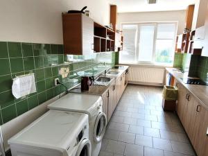 Pronájem pozemku, Modletice, Za Stodolou, 3000 m2