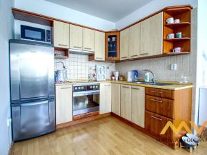 Pronájem bytu 2+kk, Hradec Králové - Nový Hradec Králové, Rybova, 58 m2