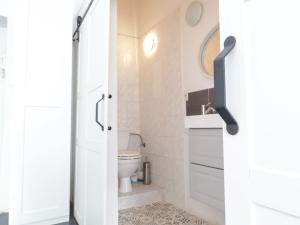Pronájem bytu 1+kk, Praha - Vinohrady, Slezská, 26 m2