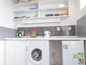 Pronájem bytu 1+kk, Praha - Vinohrady, Slezská, 26 m2