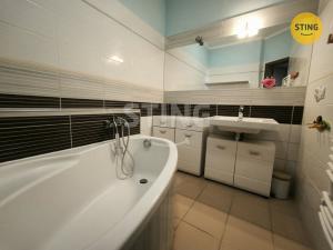 Prodej bytu 2+kk, Olomouc - Nové Sady, Novosadský dvůr, 55 m2