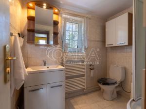 Prodej rodinného domu, Praha, Poděbradova, 206 m2