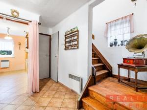 Prodej rodinného domu, Kozárovice, 180 m2