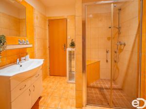 Prodej bytu 3+1, Rožďalovice, Ruská, 109 m2