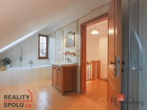 Prodej rodinného domu, Rynholec, Nad Rybníkem, 141 m2