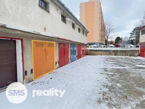 Pronájem garáže, Třebíč, Kubišova, 19 m2