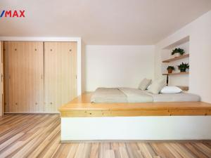 Prodej rodinného domu, Kundratice, 770 m2