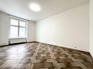 Pronájem bytu 2+1, Praha - Smíchov, Na bělidle, 62 m2
