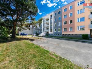 Prodej bytu 3+1, Spálené Poříčí, Zámecká, 83 m2