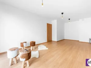 Prodej bytu 2+kk, Praha, Poděbradská, 56 m2