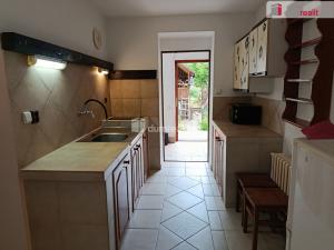 Pronájem bytu 2+kk, Praha - Horní Počernice, V slavětíně, 48 m2