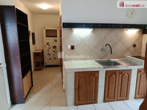 Pronájem bytu 2+kk, Praha - Horní Počernice, V slavětíně, 48 m2