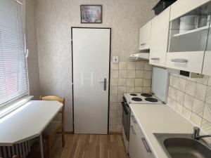 Prodej bytu 2+1, Praha - Kamýk, Smotlachova, 48 m2