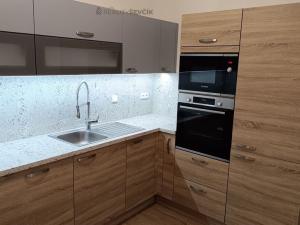 Pronájem bytu 2+kk, Lišov, Čechova, 56 m2