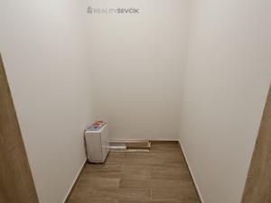 Pronájem bytu 2+kk, Lišov, Čechova, 56 m2