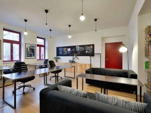 Pronájem kanceláře, Praha - Holešovice, Komunardů, 40 m2