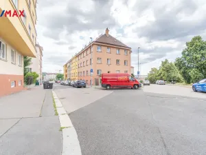 Prodej garážového stání, Praha - Libeň, Kašparovo náměstí, 12 m2