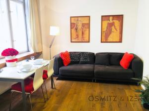 Pronájem bytu 2+kk, Praha, Bílkova, 37 m2