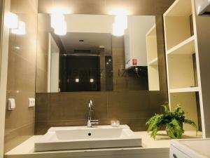 Pronájem bytu 2+kk, Praha, Bílkova, 37 m2