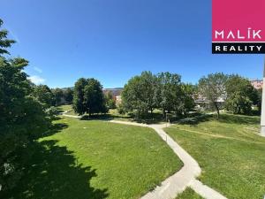 Prodej bytu 2+1, Ostrov, Štúrova, 53 m2