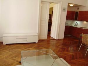 Pronájem bytu 2+kk, Praha, Malátova, 62 m2
