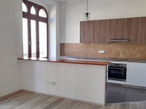 Pronájem bytu 2+kk, Teplice, 58 m2