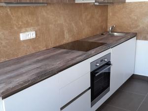 Pronájem bytu 2+kk, Teplice, 58 m2