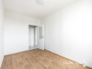 Pronájem bytu 2+kk, Praha - Petrovice, Jakobiho, 42 m2