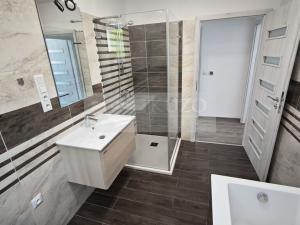 Prodej rodinného domu, Radim, 70 m2