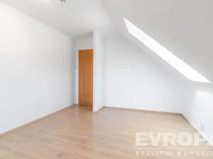 Prodej rodinného domu, Sulice - Hlubočinka, U Lesa, 272 m2