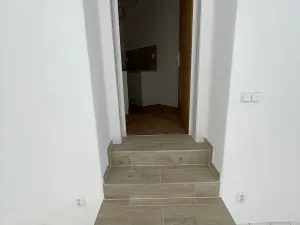Pronájem obchodního prostoru, Praha - Libeň, Krejčího, 55 m2