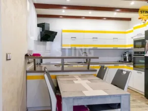 Prodej rodinného domu, Český Těšín - Horní Žukov, 340 m2