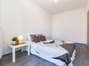 Pronájem bytu 2+kk, Praha - Zličín, Sazovická, 51 m2